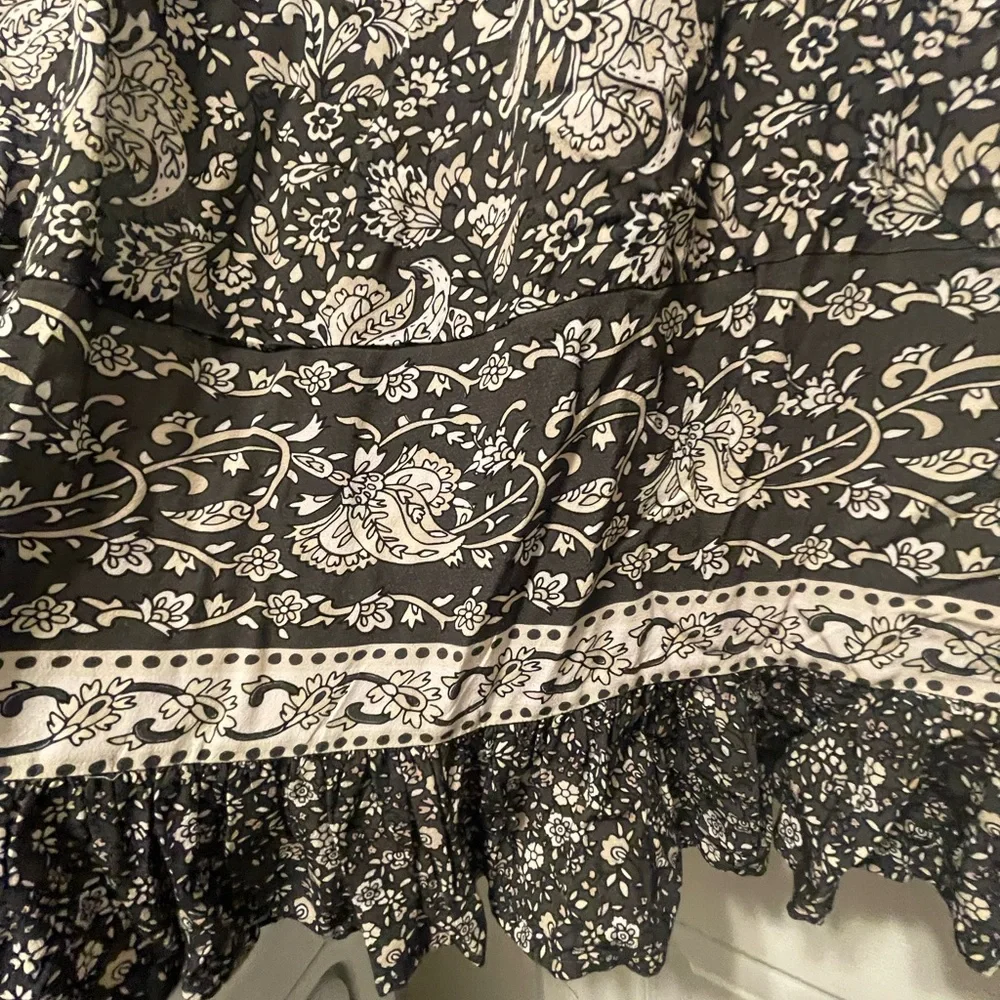 SPELL Little Bird Maxi Skirt size L
OPEN TO TRADES 😊 - Picture 3 of 6